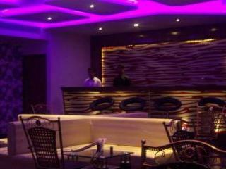 Hotel Maan Residency Ahmadabad Zewnętrze zdjęcie